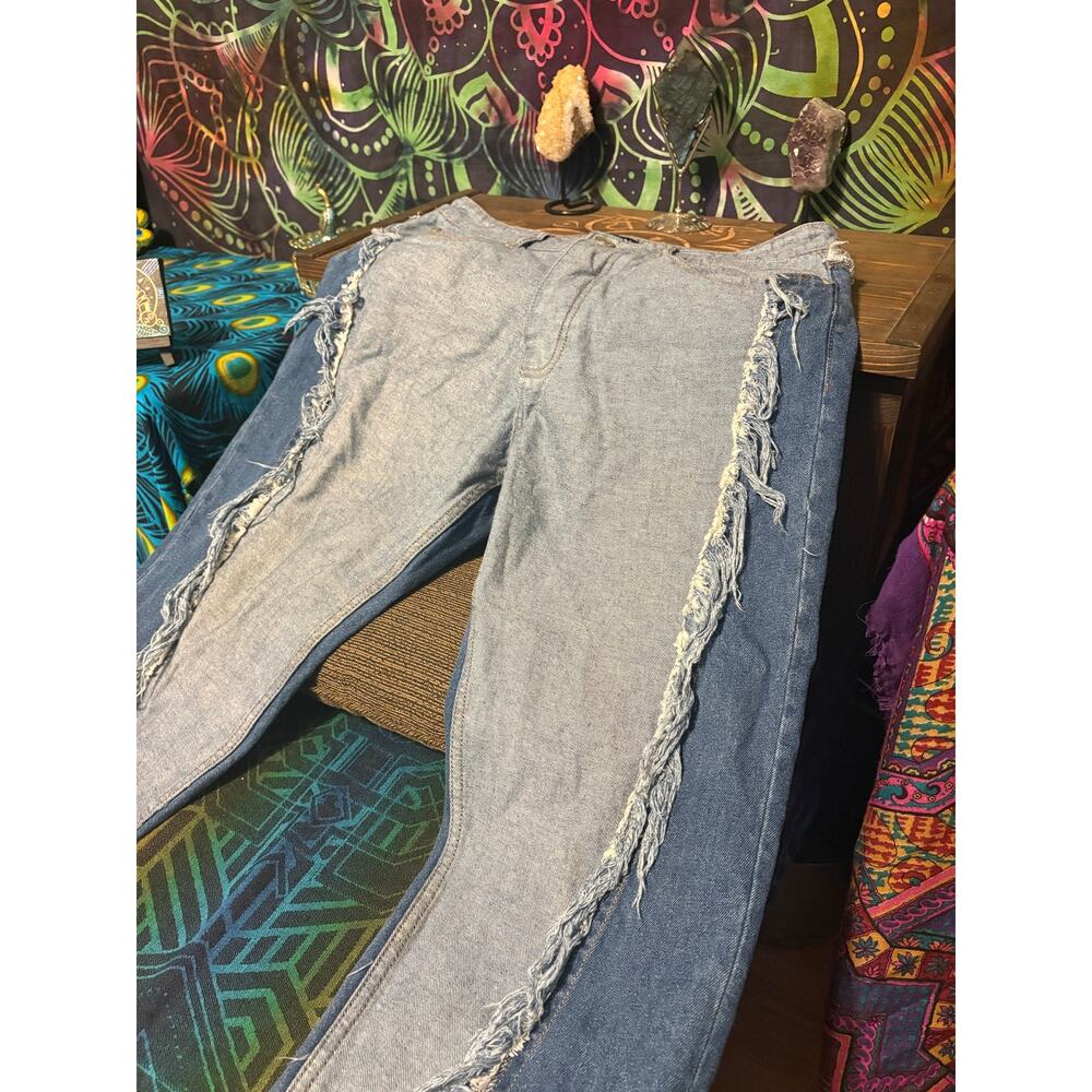 Boohoo Man reverse threaded jeans - Picture 2 of 6
